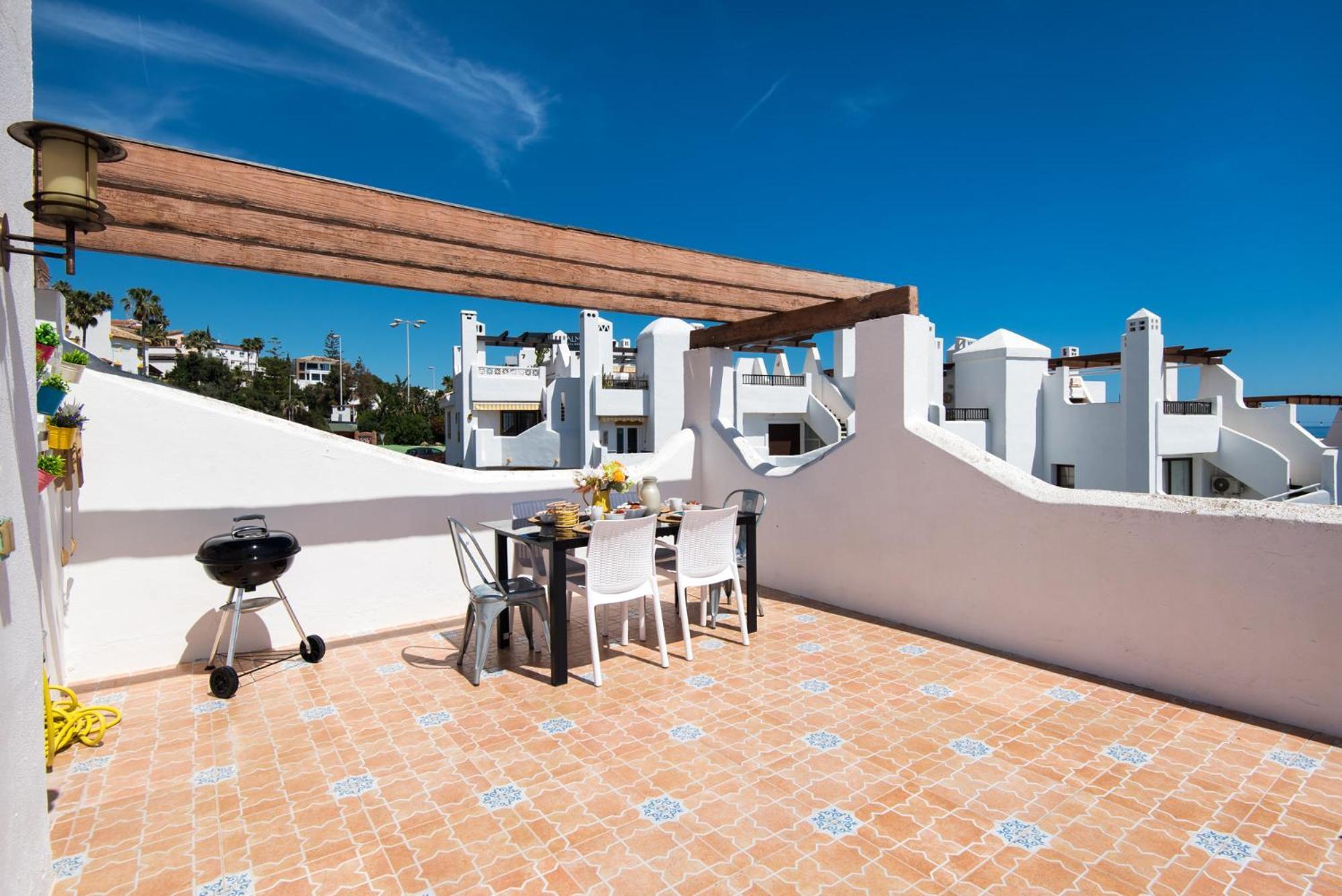Coral Island Mediterranean Duplex Penthouse 베날마데나코스타 외부 사진